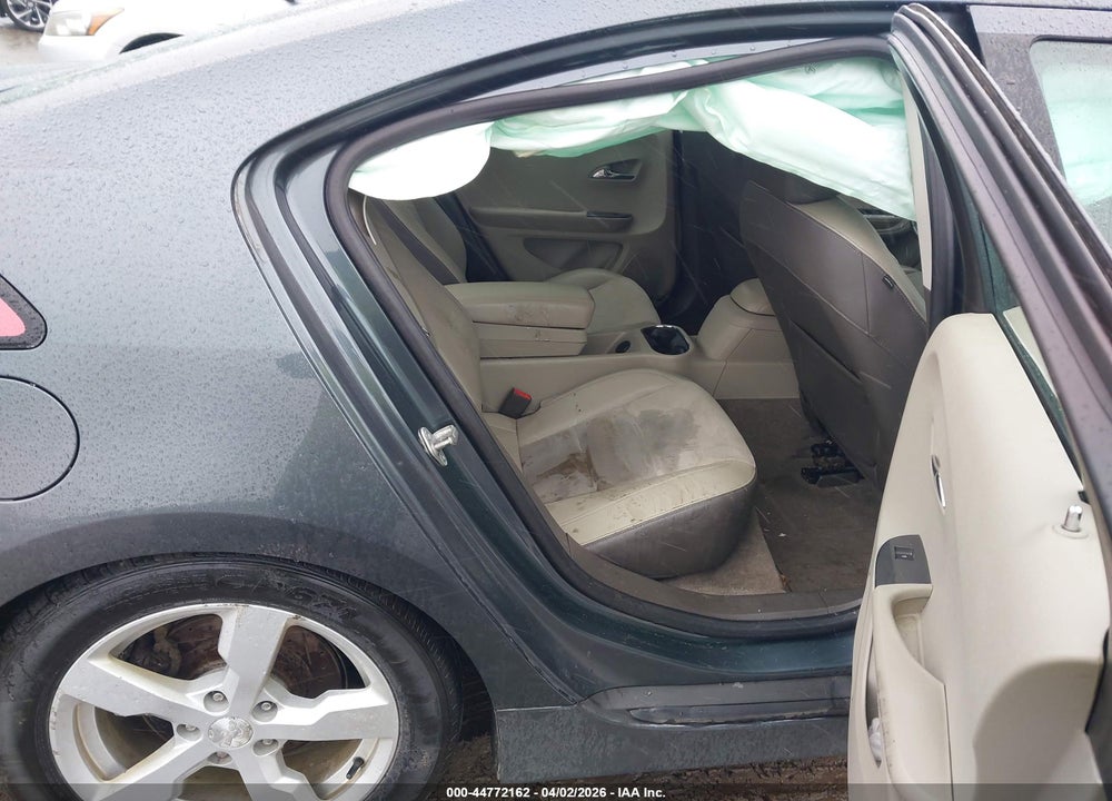 2013 CHEVROLET VOLT VIN: 1G1RB6E49DU142743