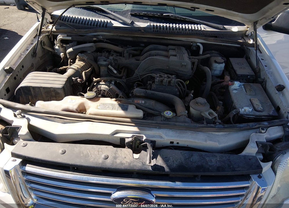 2008 FORD EXPLORER XLT VIN: 1FMEU63E28UB24114