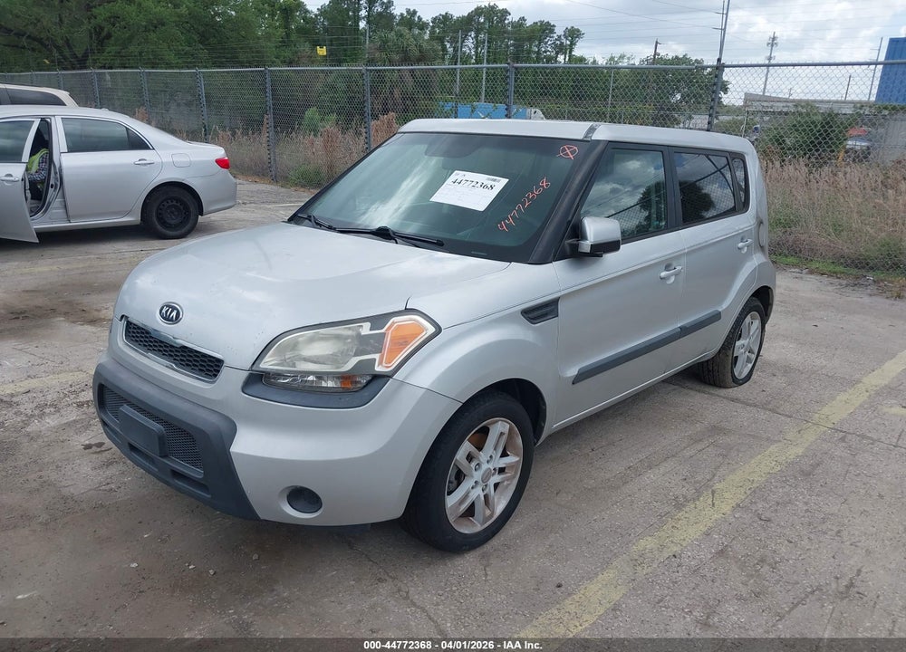 2011 KIA SOUL + VIN: KNDJT2A26B7716418