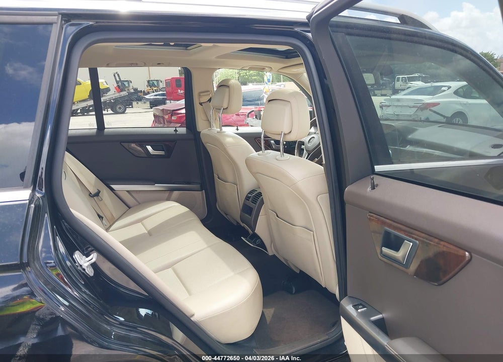 2015 MERCEDES-BENZ GLK 350 VIN: WDCGG5HB1FG424634