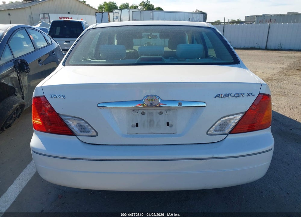 2000 TOYOTA AVALON XL VIN: 4T1BF28B4YU039909