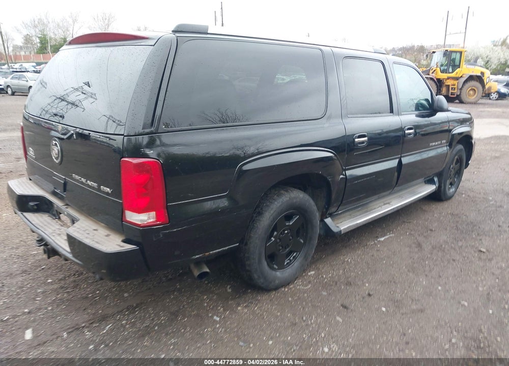 2005 CADILLAC ESCALADE ESV PLATINUM EDITION VIN: 3GYFK66N45G207028