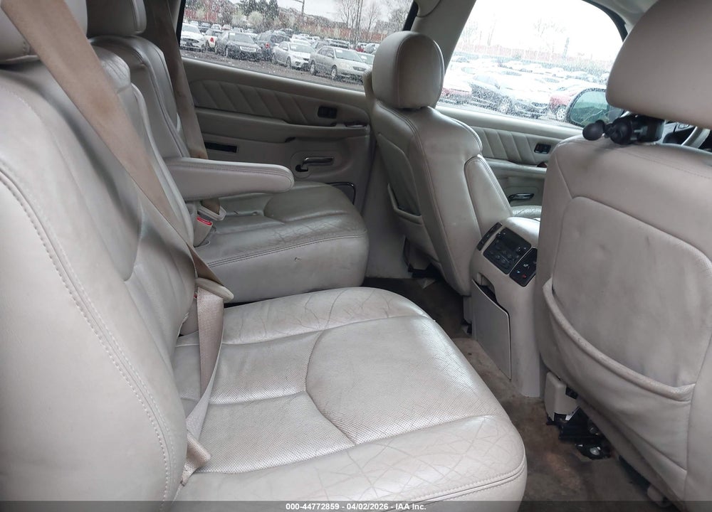 2005 CADILLAC ESCALADE ESV PLATINUM EDITION VIN: 3GYFK66N45G207028