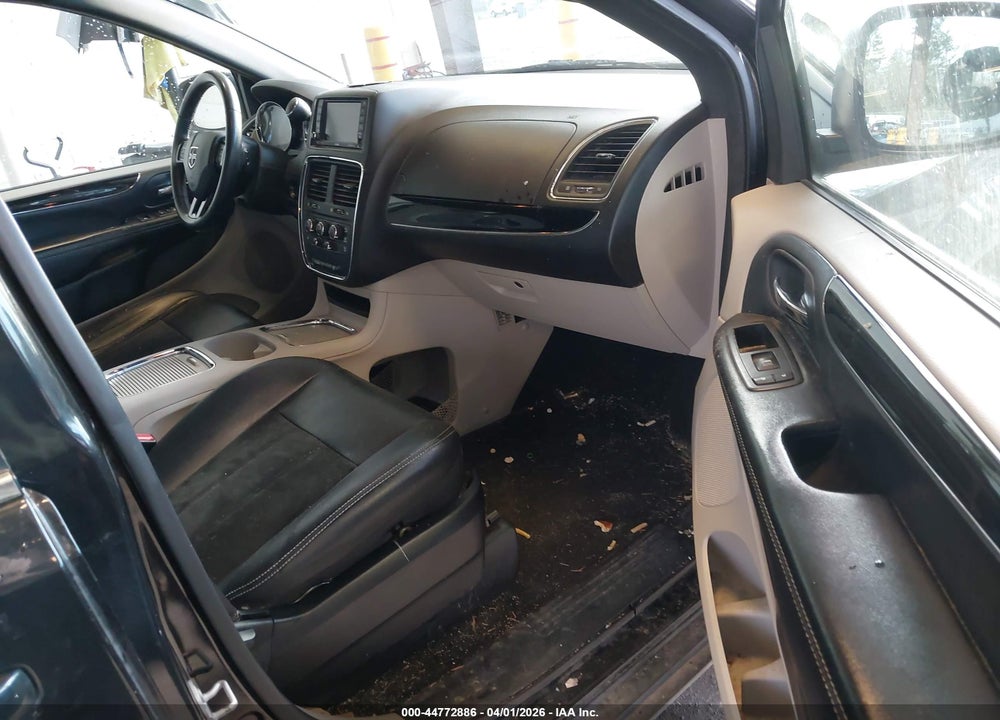 2019 DODGE GRAND CARAVAN SXT VIN: 2C4RDGCG8KR542808