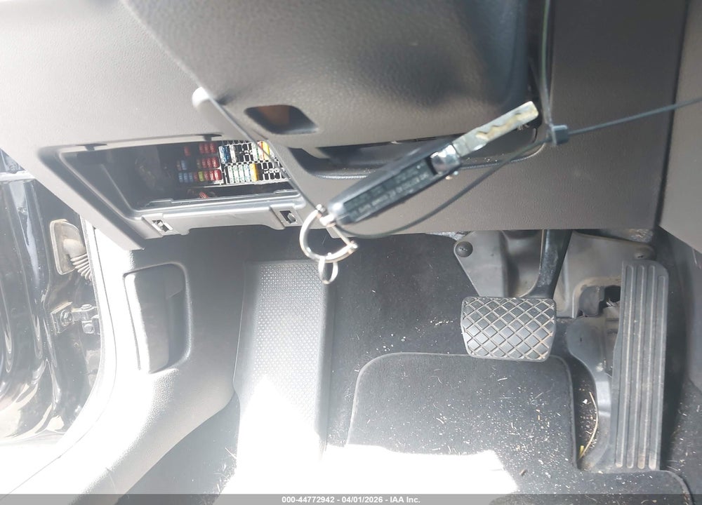 2014 VOLKSWAGEN JETTA 2.0L S VIN: 3VW2K7AJ0EM438411