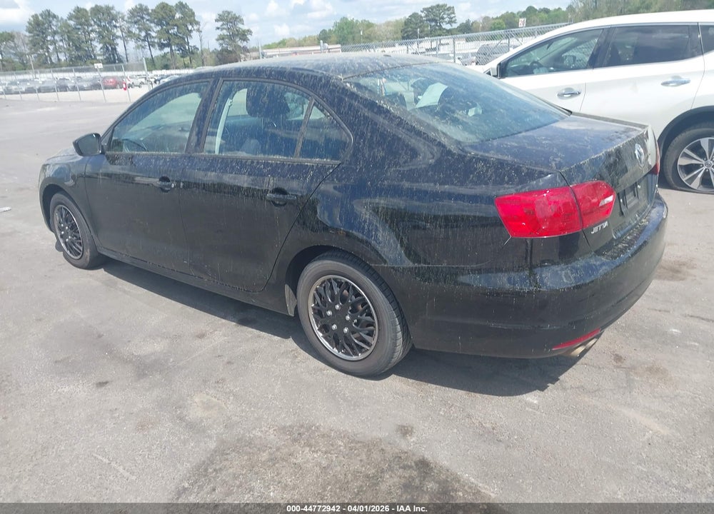 2014 VOLKSWAGEN JETTA 2.0L S VIN: 3VW2K7AJ0EM438411