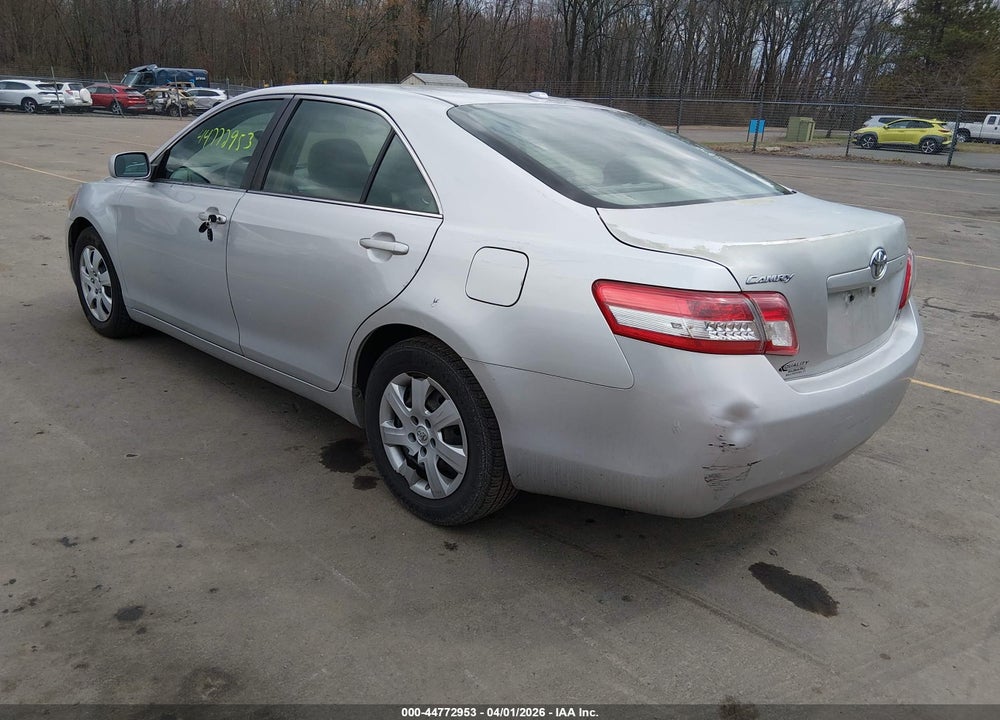 2011 TOYOTA CAMRY LE VIN: 4T1BF3EK4BU183946