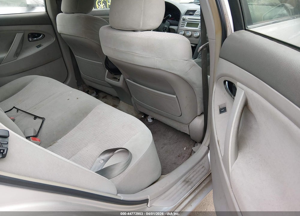 2011 TOYOTA CAMRY LE VIN: 4T1BF3EK4BU183946