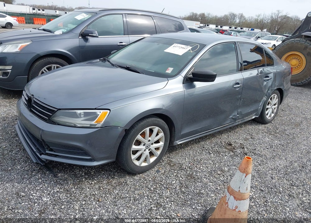 2015 VOLKSWAGEN JETTA 1.8T SE VIN: 3VWD17AJ0FM262683