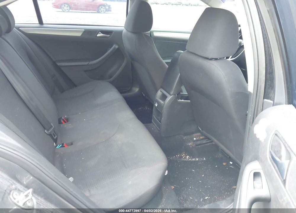 2015 VOLKSWAGEN JETTA 1.8T SE VIN: 3VWD17AJ0FM262683