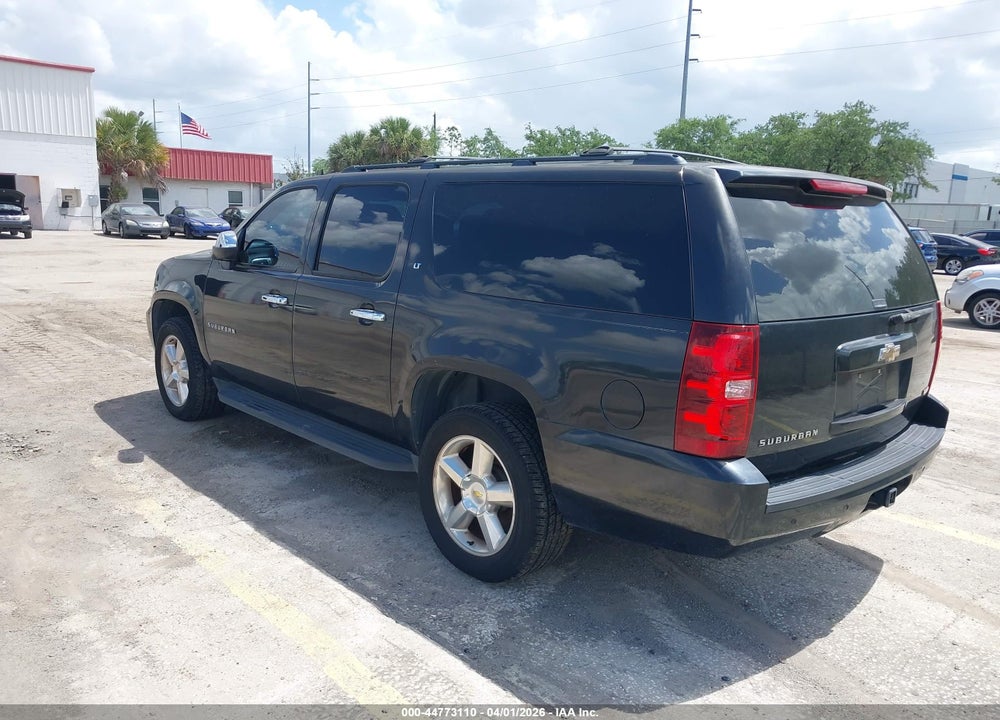 2011 CHEVROLET SUBURBAN 1500 LT1 VIN: 1GNSCJE07BR146044