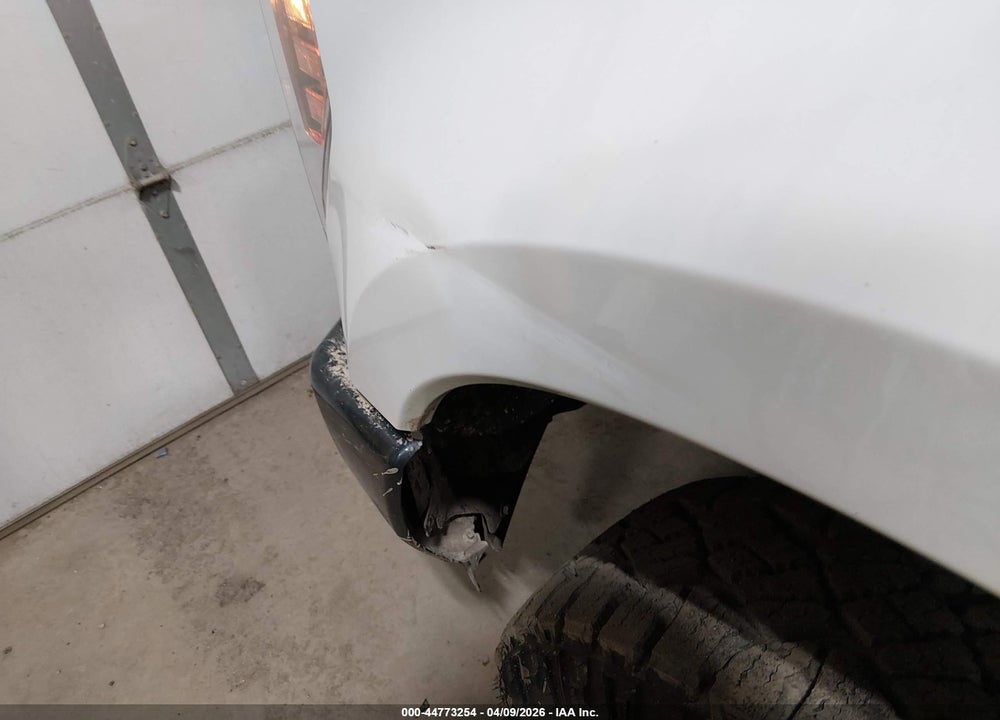 2019 FORD F-350 CHASSIS XL VIN: 1FD8X3F65KEG57101