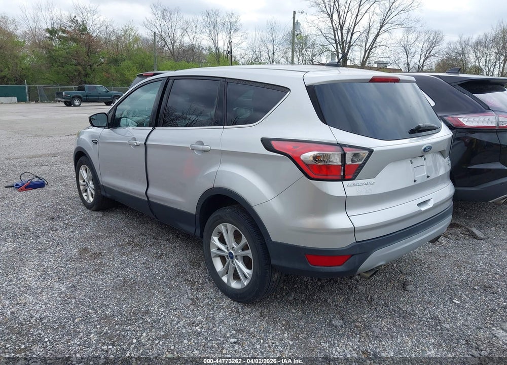 2017 FORD ESCAPE SE VIN: 1FMCU9GD5HUB74788