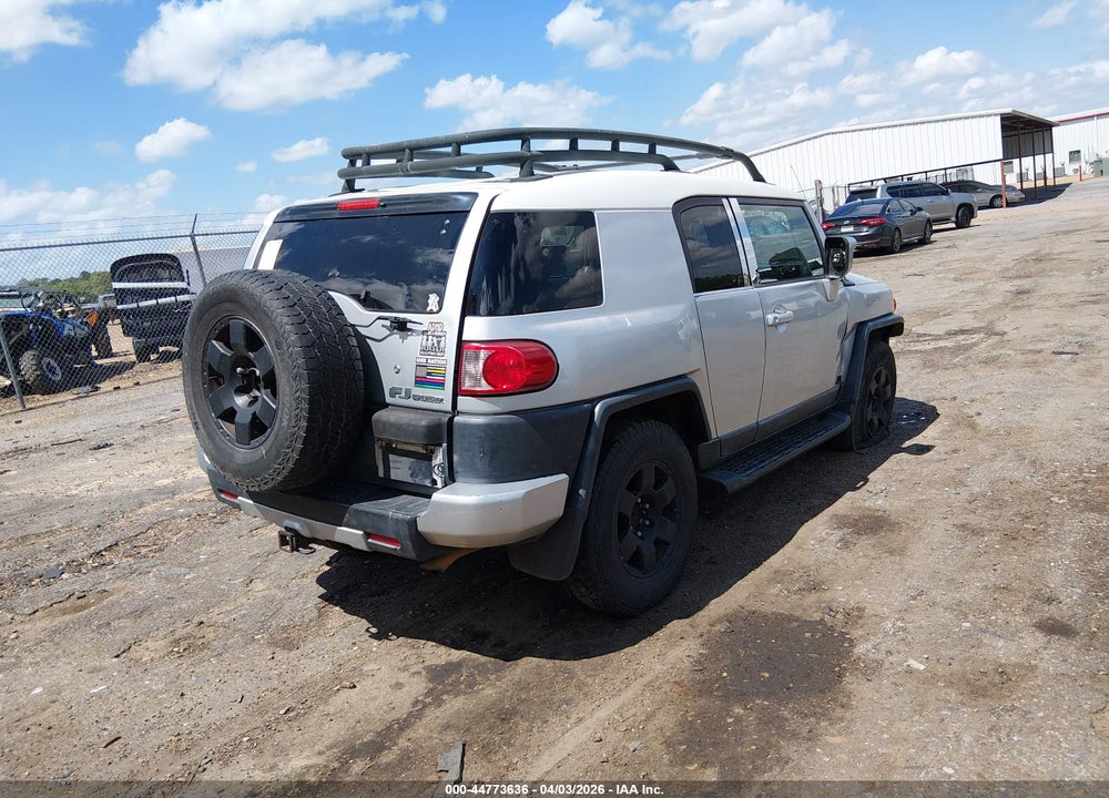 2007 TOYOTA FJ CRUISER VIN: JTEBU11F870040953