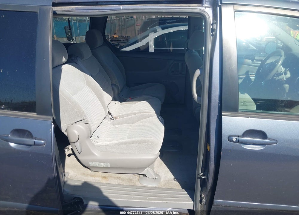 2006 TOYOTA SIENNA CE VIN: 5TDZA23C46S506376