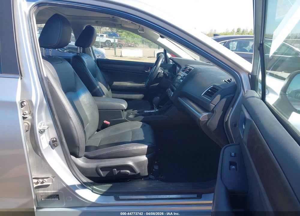 2016 SUBARU LEGACY 2.5I LIMITED VIN: 4S3BNBN67G3010617