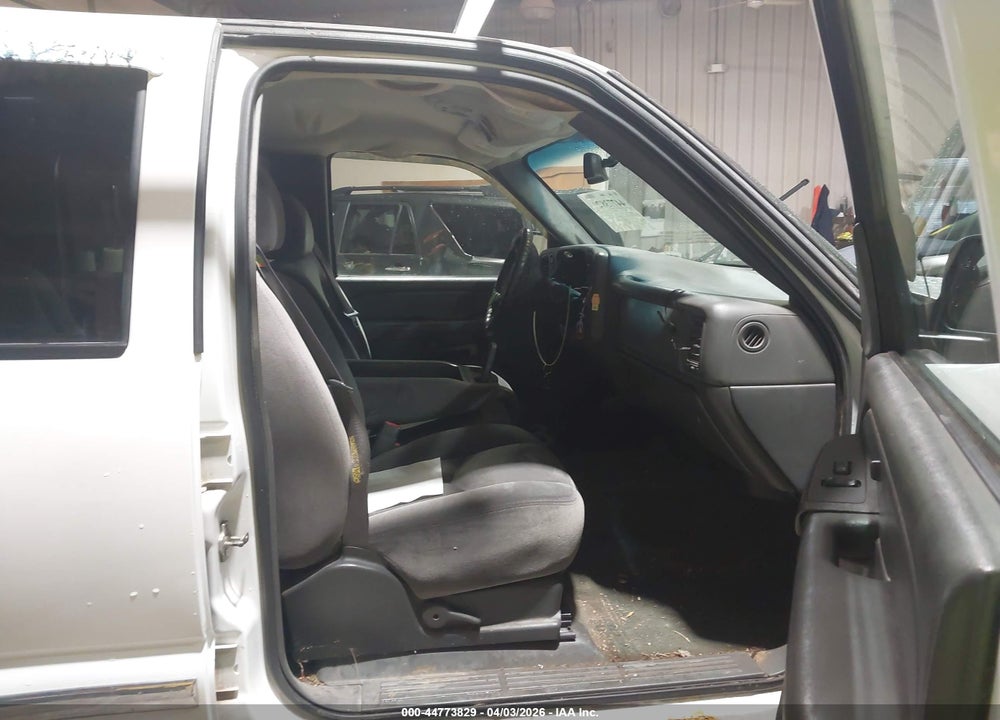 2006 GMC SIERRA 1500 SLE1 VIN: 2GTEK13Z961324433