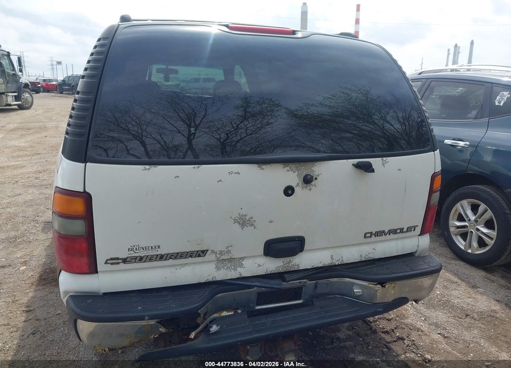 2001 CHEVROLET SUBURBAN 1500 LS VIN: 1GNFK16T71J281244