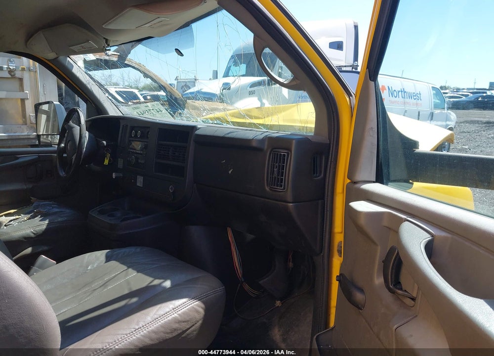 2012 GMC SAVANA CUTAWAY WORK VAN VIN: 1GD374CG6C1900324