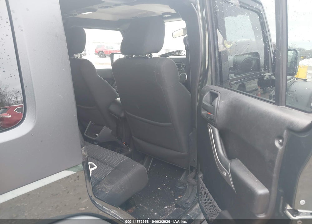 2011 JEEP WRANGLER UNLIMITED SPORT VIN: 1J4BA3H13BL516384