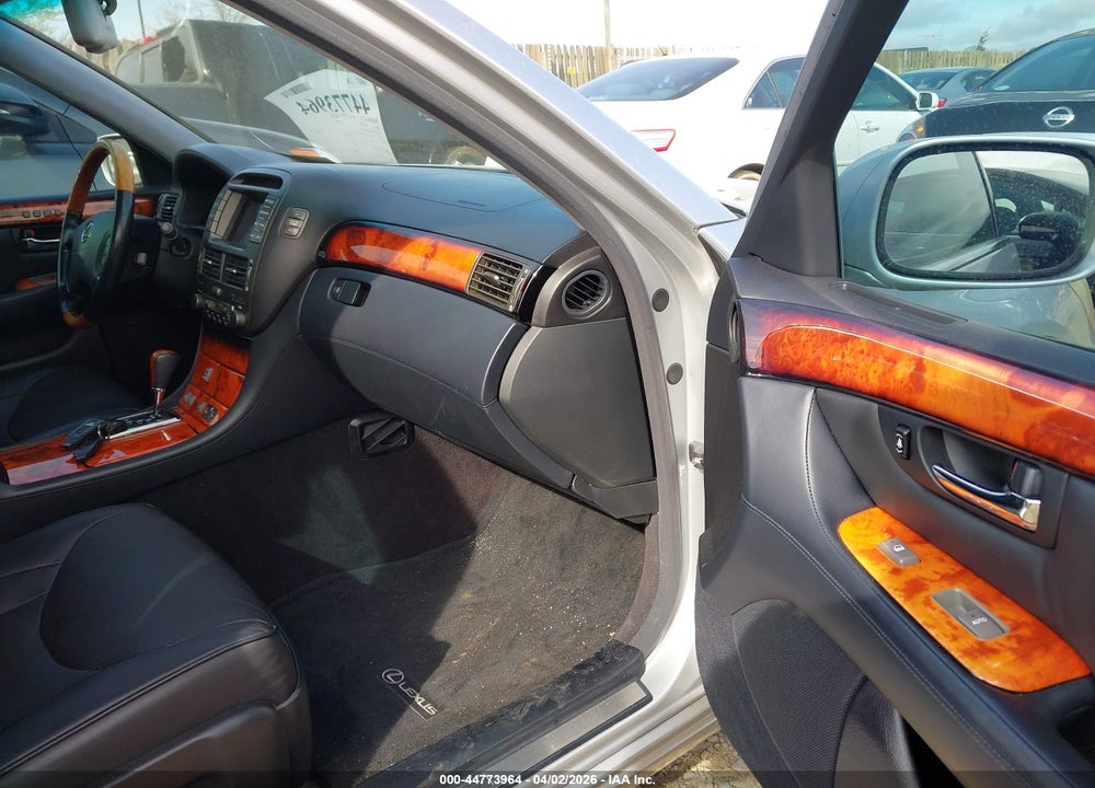 2005 LEXUS LS 430 VIN: JTHBN36F050178939