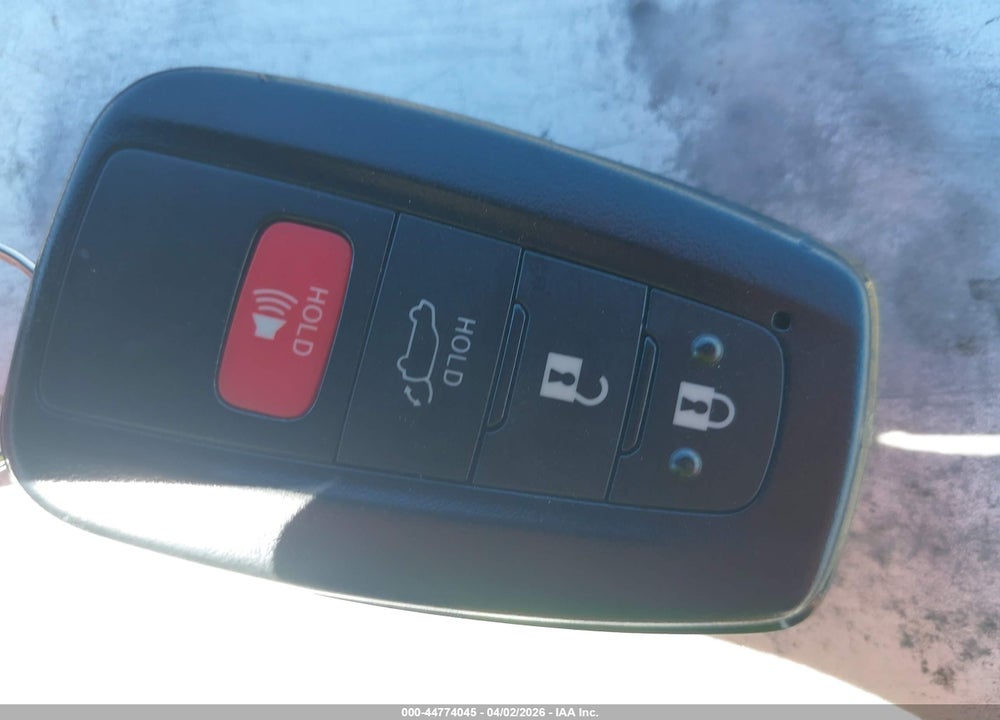 2022 TOYOTA HIGHLANDER HYBRID LE VIN: 5TDBBRCHXNS559620