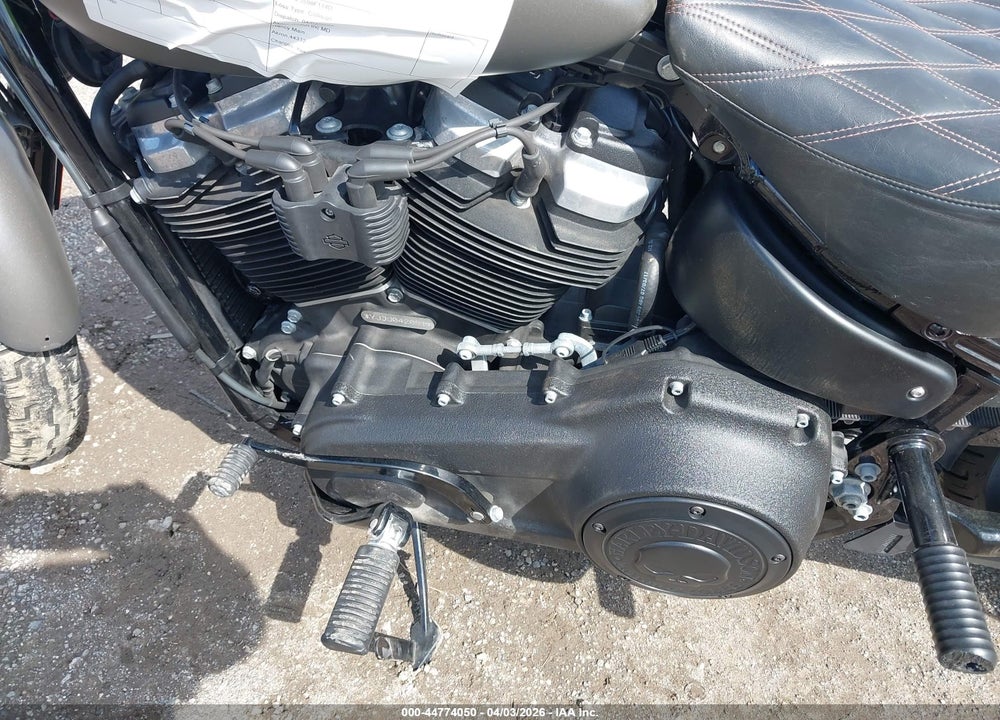 2018 HARLEY-DAVIDSON FXBB STREET BOB VIN: 1HD1YJJ12JC042081