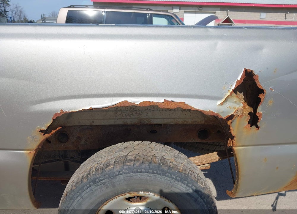 2003 CHEVROLET SILVERADO 1500 WORK TRUCK VIN: 1GCEK14V53E357824