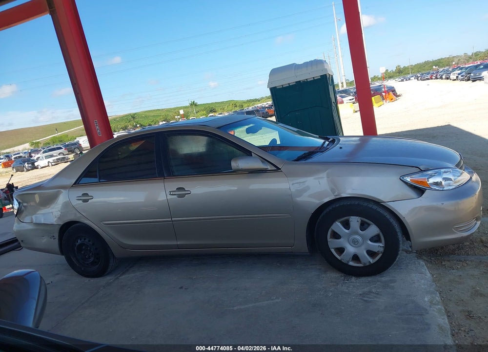 2002 TOYOTA CAMRY LE VIN: 4T1BE30K92U521822