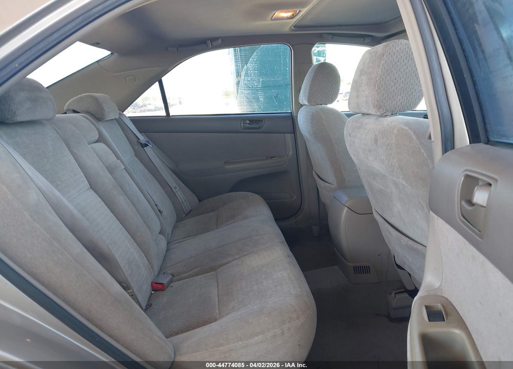 2002 TOYOTA CAMRY LE VIN: 4T1BE30K92U521822