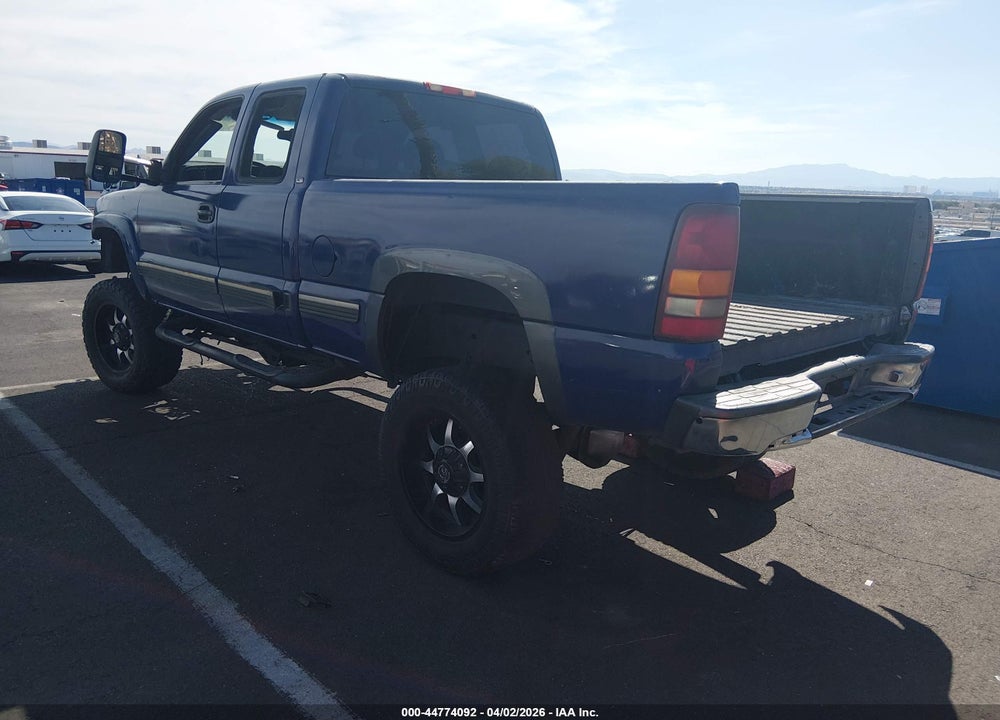 2002 CHEVROLET SILVERADO 2500HD LS VIN: 1GCHK29U12E196955