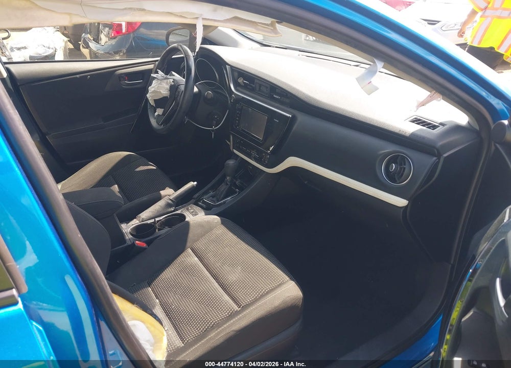 2018 TOYOTA COROLLA IM VIN: JTNKARJEXJJ575282