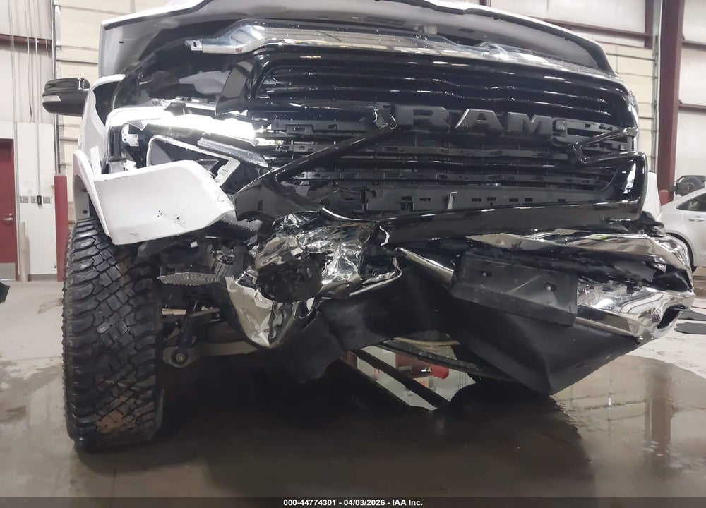 2021 RAM 1500 LAIE  4X4 5'7 BOX VIN: 1C6SRFJM4MN681010