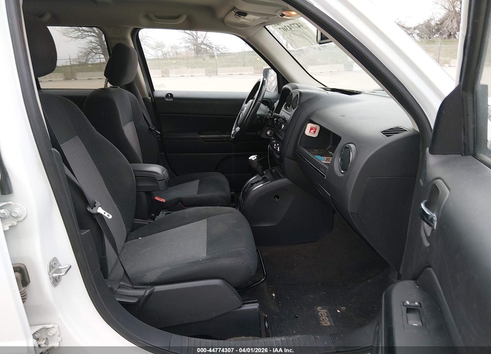 2017 JEEP PATRIOT LATITUDE FWD VIN: 1C4NJPFB1HD162230