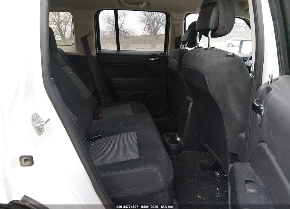 2017 JEEP PATRIOT LATITUDE FWD VIN: 1C4NJPFB1HD162230