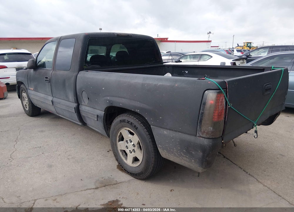 1999 CHEVROLET SILVERADO 1500 LS VIN: 2GCEC19T9X1167522