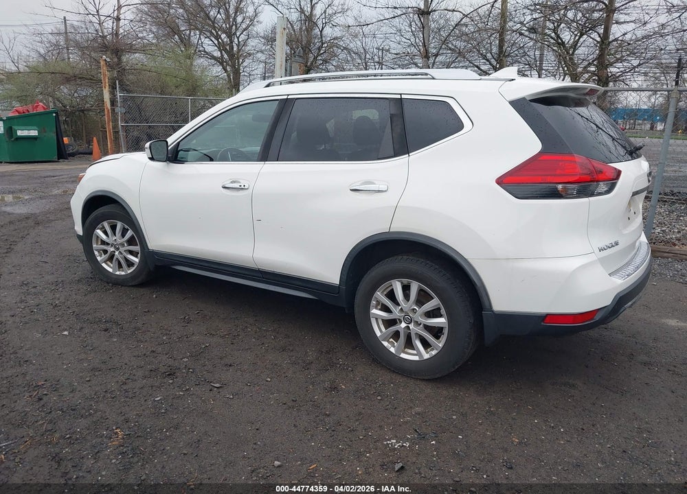 2017 NISSAN ROGUE SV VIN: JN8AT2MV0HW004625