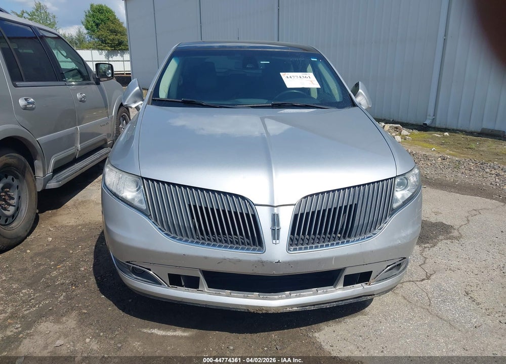 2016 LINCOLN MKT VIN: 2LMHJ5FK3GBL00310