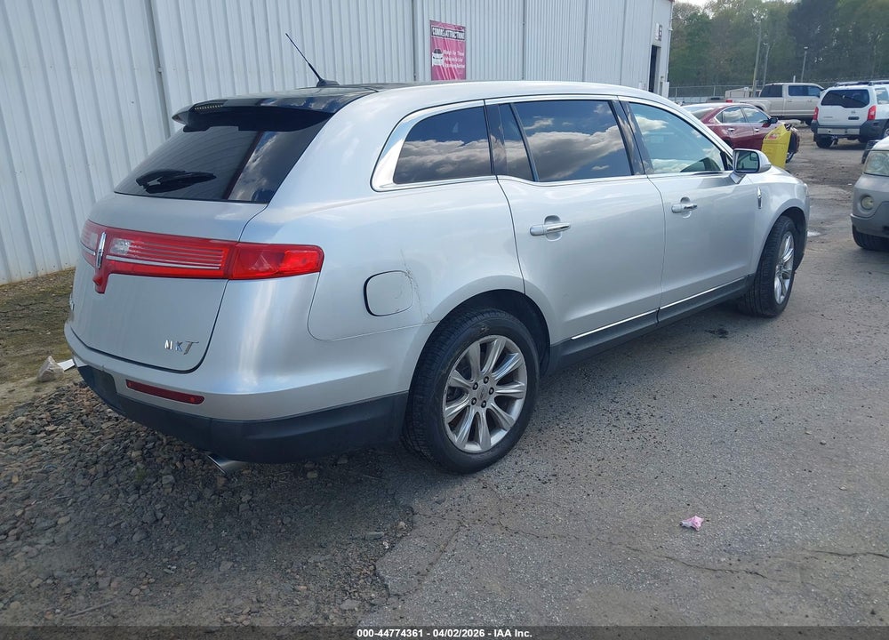 2016 LINCOLN MKT VIN: 2LMHJ5FK3GBL00310