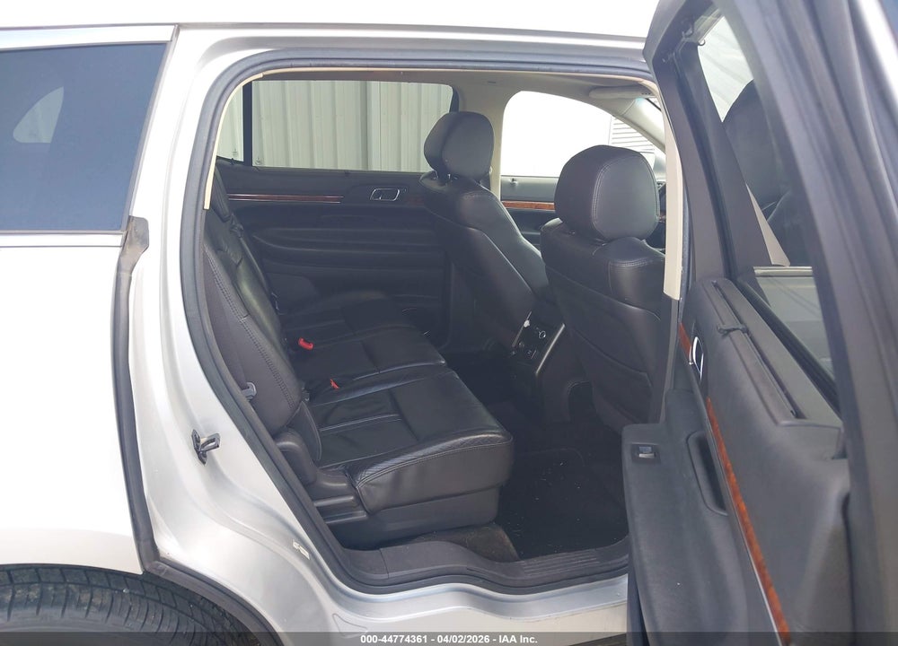 2016 LINCOLN MKT VIN: 2LMHJ5FK3GBL00310
