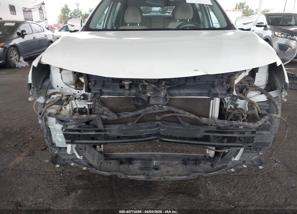 2017 NISSAN ROGUE SV VIN: KNMAT2MTXHP564060