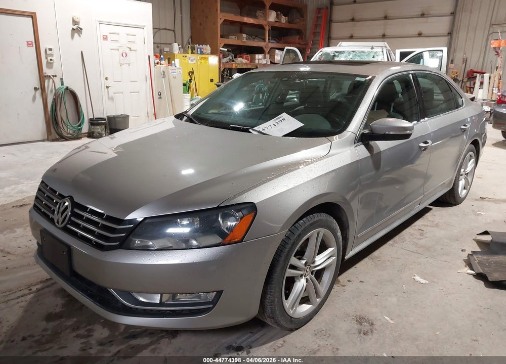 2014 VOLKSWAGEN PASSAT 2.0L TDI SEL PREMIUM VIN: 1VWCN7A32EC084809