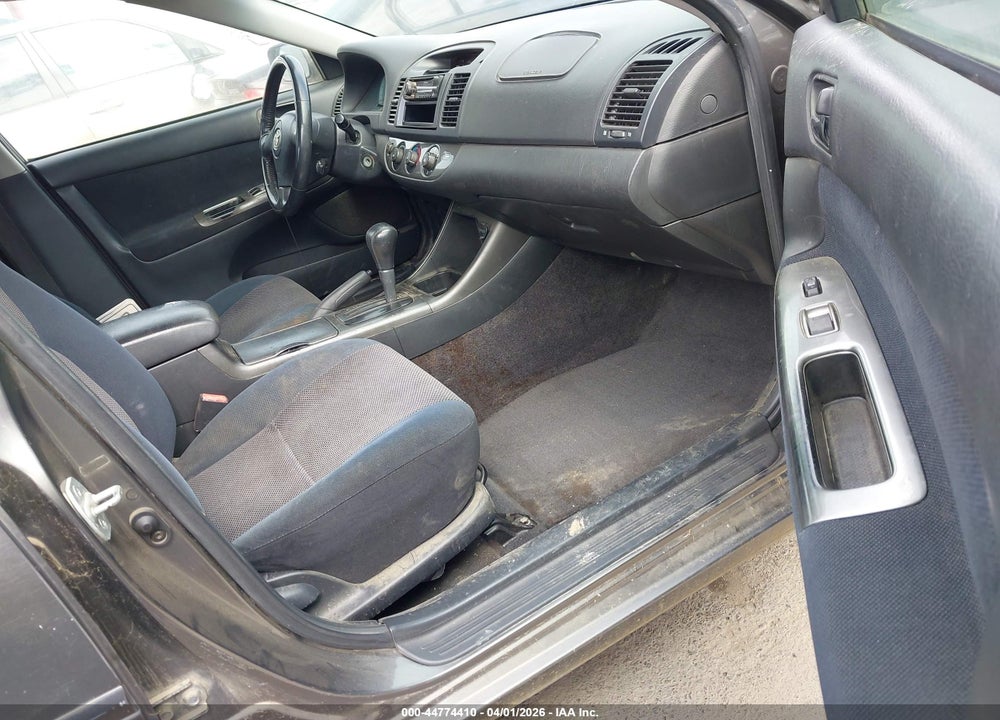 2002 TOYOTA CAMRY SE V6 VIN: JTDBF32K820023505