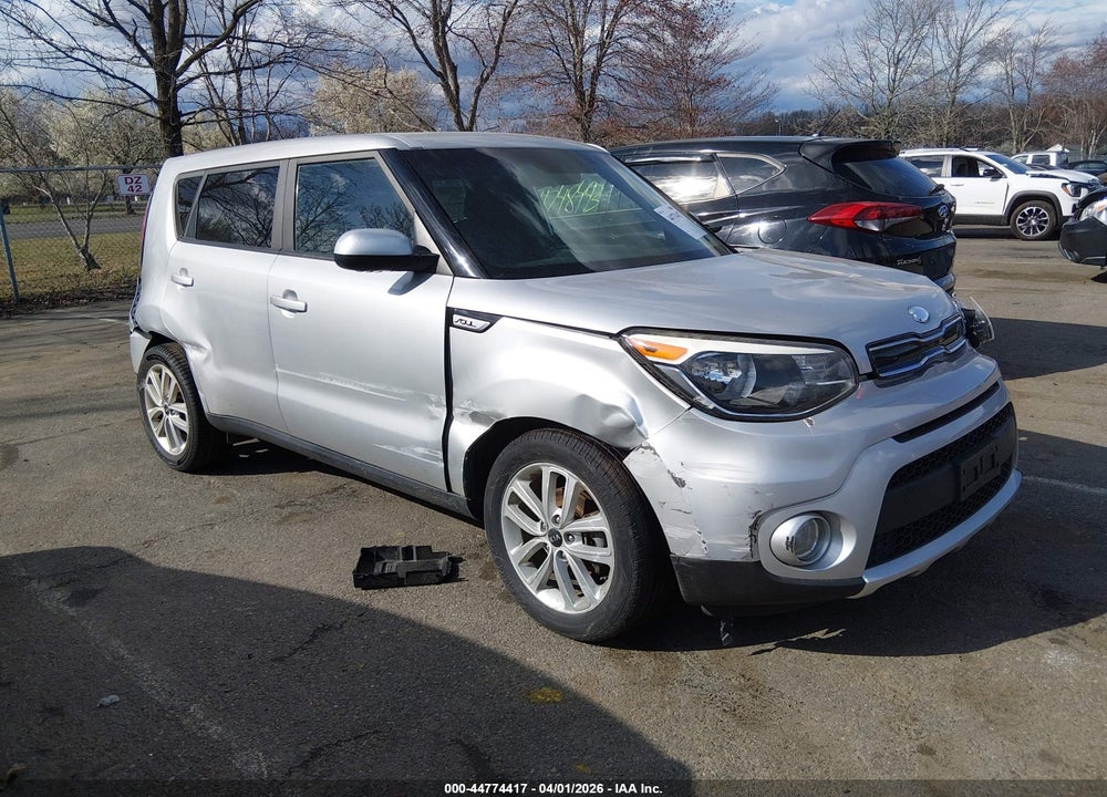 2018 KIA SOUL + VIN: KNDJP3A58J7604674
