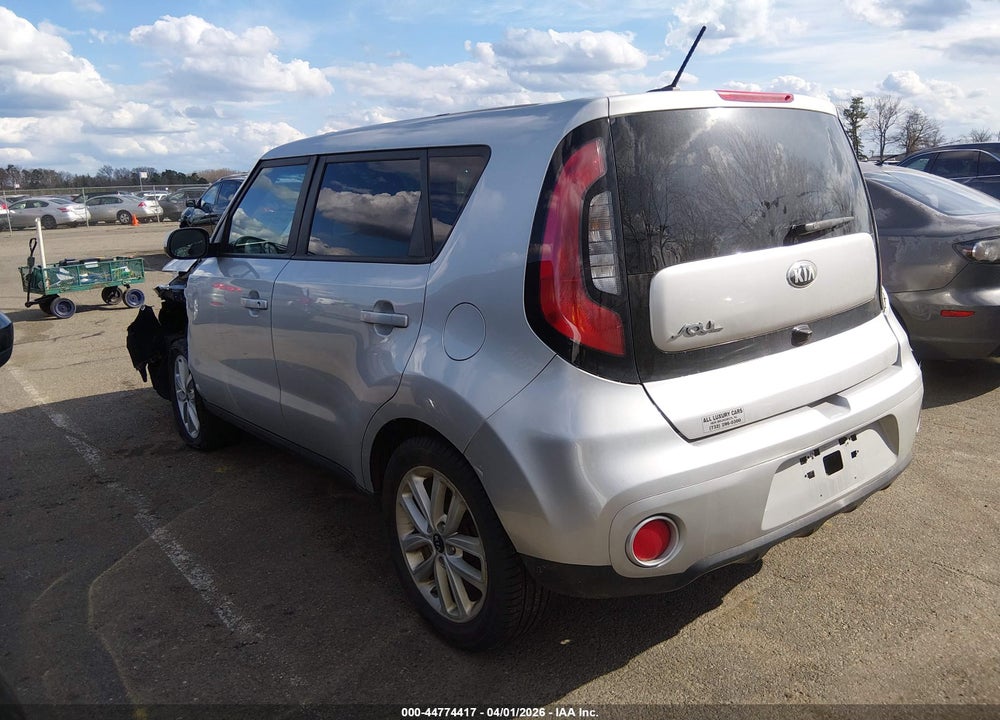 2018 KIA SOUL + VIN: KNDJP3A58J7604674