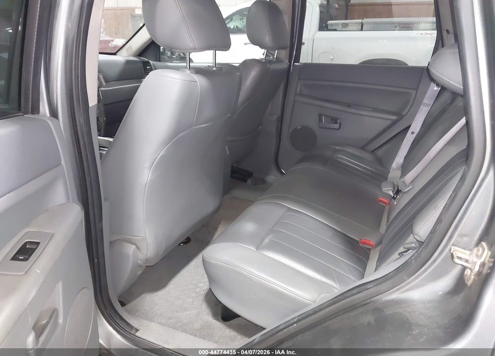 2007 JEEP GRAND CHEROKEE LAREDO VIN: 1J8GR48K57C655368