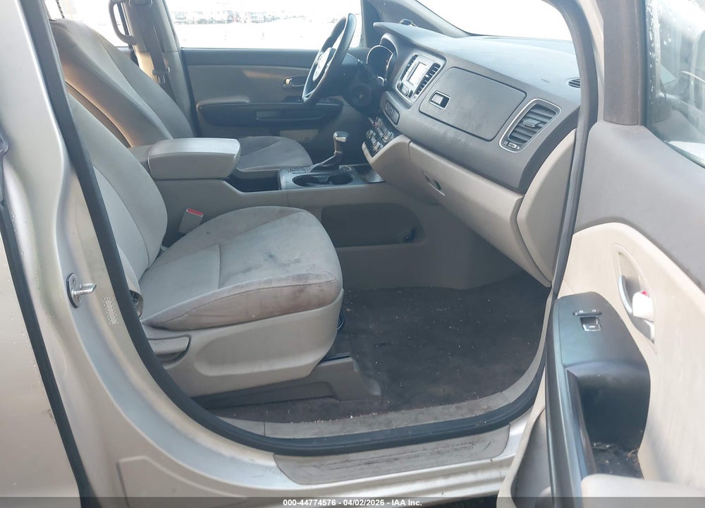 2017 KIA SEDONA L VIN: KNDMA5C16H6285019