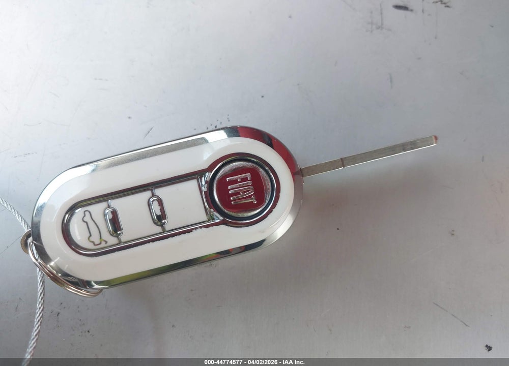 2015 FIAT 500 POP VIN: 3C3CFFAR0FT527998
