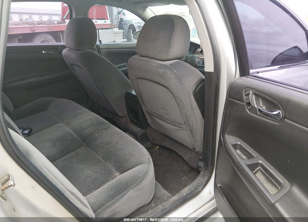 2011 CHEVROLET IMPALA LS VIN: 2G1WF5EK1B1221414