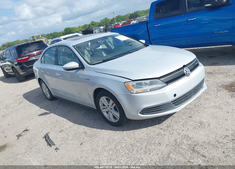 2013 VOLKSWAGEN JETTA HYBRID SEL VIN: 3VW637AJ4DM231176
